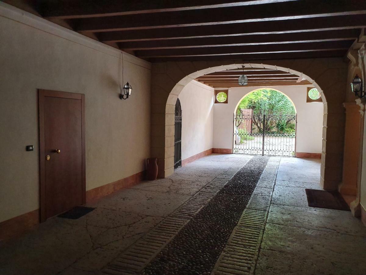 Veronetta Lovely Apartment מראה חיצוני תמונה